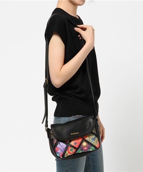 Desigual（デシグアル）の「「Desigual/デシグアル」バッグ（ショルダーバッグ・レディース・ブラック系その他・ONE SIZE）」の11枚目の写真