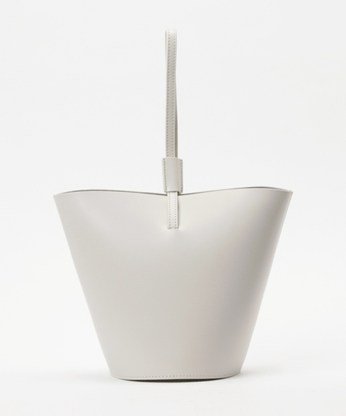 YAHKI（ヤーキ）の「YAHKI（ヤーキ）バケットバッグ（ショルダーバッグ・レディース・ベージュ/アイボリー/ブラック/ピンク・FREE）」の2枚目の写真