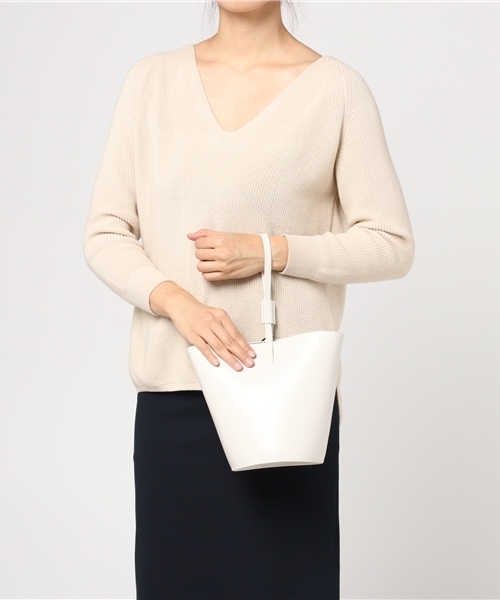 YAHKI（ヤーキ）の「YAHKI（ヤーキ）バケットバッグ（ショルダーバッグ・レディース・ベージュ/アイボリー/ブラック/ピンク・FREE）」の8枚目の写真