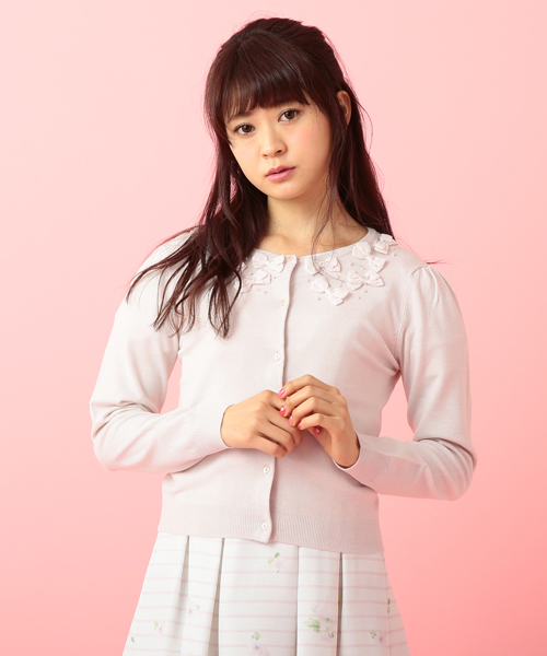 LODISPOTTO（ロディスポット）の「プリティーリュバンニットカーディガン（カーディガン/ボレロ・レディース・ベビーピンク/クリーム/ホワイト/ネイビー・MEDIUM）」の4枚目の写真