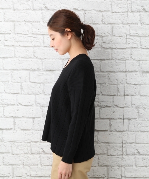 LEPSIM(レプシィム)の「12GランダムリブVネックプルオーバー 741430(ニット/セーター・レディース・オフホワイト/グレー/ブラック・FREE)」の8枚目の写真