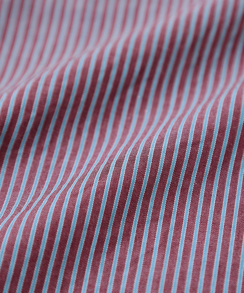 CUBE SUGAR(キューブシュガー)の「レジメンタルストライプ クレリックシャツ(シャツ/ブラウス・レディース・ワインレッド/ブルー/ブラック・M)」の5枚目の写真