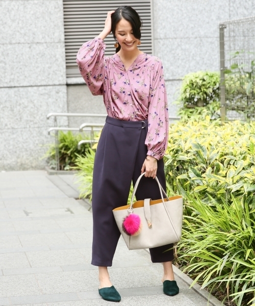 GLOBAL WORK（グローバルワーク）の「ギャザープリントブラウス長袖/761375（シャツ/ブラウス・レディース・ネイビー/ホワイト/ピンク・LARGE/SMALL/MEDIUM）」の17枚目の写真