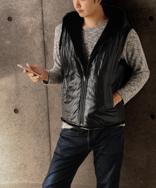 sankyo shokai(サンキョウショウカイ)の「リバーシブルベストフード付き(ベスト・メンズ・ブラック・L/M/XL)」の2枚目の写真