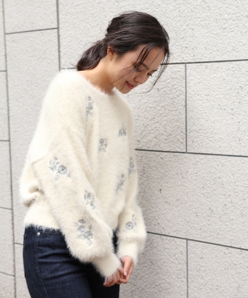 laboratory work（ラボラトリーワーク）の「フェザーラメ刺繍ニットプルオーバー（ニット/セーター・レディース・ブラック/オフホワイト/ピンク・MEDIUM）」の9枚目の写真