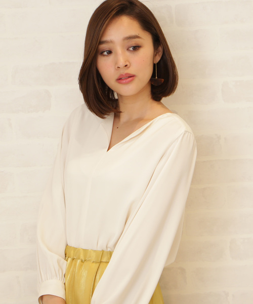 N.（N. Natural Beauty Basic）（エヌエヌナチュラルビューティーベーシック）の「オープンカラージョーゼットブラウス（シャツ/ブラウス・レディース・ホワイト/ネイビー/ライトグリーン・MEDIUM）」の2枚目の写真