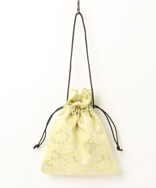 merlot plus(メルロープリュス)の「花柄巾着バッグ2563(ハンドバッグ・レディース・ライトブルー/ブラック/オフホワイト/イエロー・FREE)」の4枚目の写真