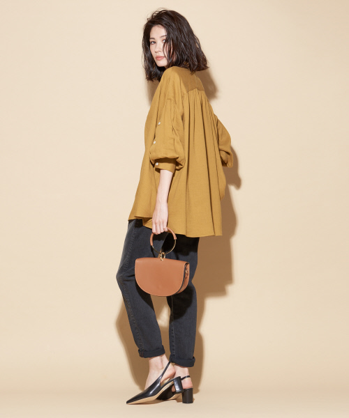 qualite（カリテ）の「綿ガーゼギャザーブラウス（シャツ/ブラウス・レディース・ホワイト/マスタード・フリー）」の8枚目の写真