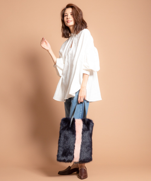 qualite（カリテ）の「綿ガーゼギャザーブラウス（シャツ/ブラウス・レディース・ホワイト/マスタード・フリー）」の18枚目の写真