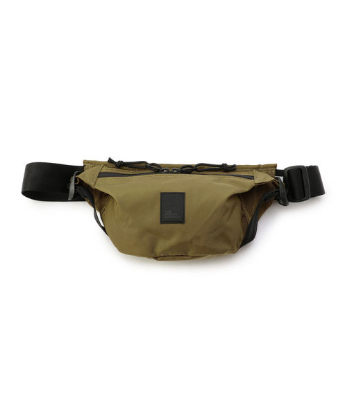 SHIPS(シップス)の「THE BROWN BUFFALO: SUPPLYSLING ボディバッグ(ボディバッグ/ウエストポーチ・メンズ・ブラック/ネイビー/キャメル・ONE SIZE)」の6枚目の写真