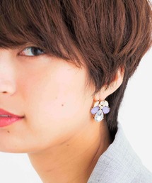 《mia trim》ビジューピアス