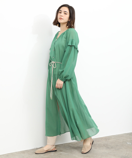 SALON adam et rope'（サロン アダム エ ロペ）の「コットンボイルギャザードレス（ワンピース・レディース・ブラック/グリーン・FREE）」の4枚目の写真