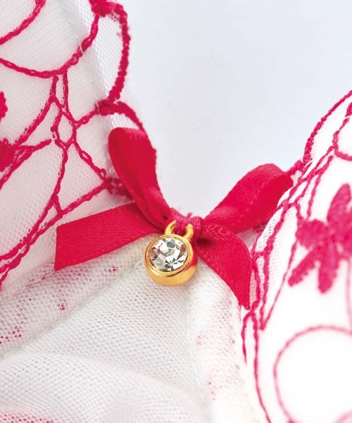 YU'NOW（ユナウ）の「【選べるデザイン！ノンワイヤーでラクちん谷間メイク】ぷるるん谷間のノンワイヤーブラ＆ショーツセット（ブラ&ショーツ・レディース・グリーン/ラベンダー/レッド/マスタード/ホワイト×レッド/ブルー/ピンク/パープル系その他・AA65M/AA70M/A65M/A70M/A75M/B65M/B70M/B75M/B75L/C65M/C70M/C75M/C75L/C80L/D70M/D75L/D80L/E70M/E75L/E80L/F70M/F75L/F80L/G70M/G75L/G80L）」の12枚目の写真