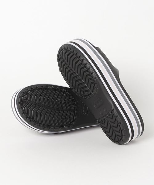 crocs(クロックス)の「crocs/クロックス CB PLATFORM BOLD COLOR SL(サンダル・レディース・ブラック/ホワイト・24cm/25cm/26cm/22cm/23cm)」の4枚目の写真