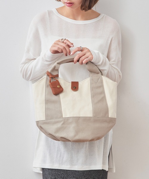 toleur(トーラ)の「【toleur】コンビキャンバス/カウレザー ラウンドトート/11478(トートバッグ・レディース・ブラック/グリーン/ライトブラウン/ブルー/イエロー/カーキ/ベージュ/ライトグレー/グレイッシュベージュ/オレンジ・FREE)」の19枚目の写真