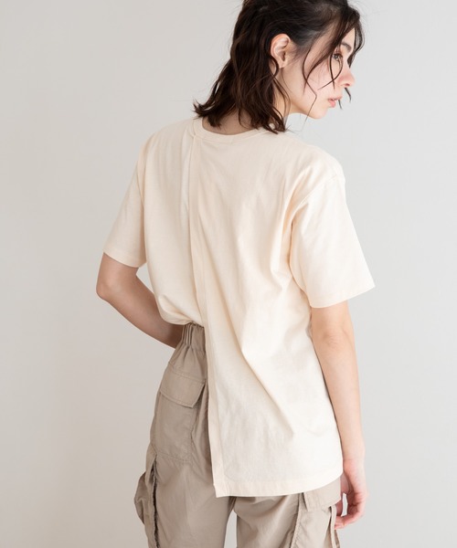 Munich(ミューニック)の「タンブラードライソフトジャージー レイヤードTシャツ(Tシャツ/カットソー・レディース・ホワイト/ブラック/ダークグレー/ライトベージュ・FREE)」の7枚目の写真