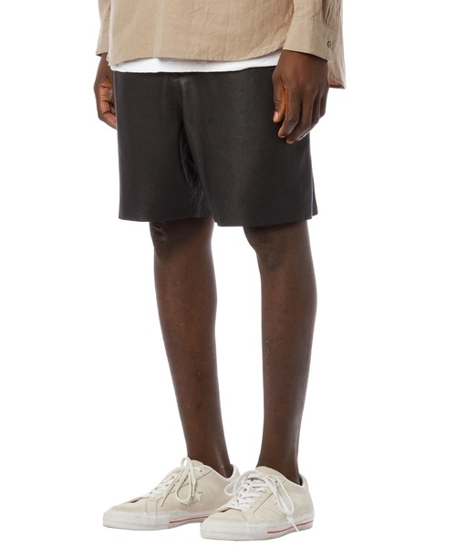 Sandinista（サンディニスタ）の「Washed Tuck Leather Shorts / レザータックパンツ（その他パンツ・メンズ・ブラック・MEDIUM/SMALL/LARGE）」の11枚目の写真