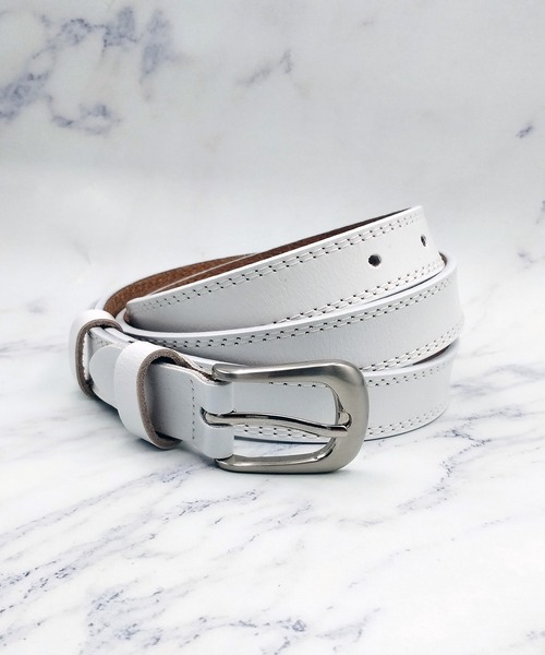 LA VORAGINE（ラ ヴォラジネ）の「レザーベルト（ベルト・メンズ・ホワイト系その他6/ブラウン系その他3/イエロー系その他6/ブラック/キャメル/H/P/ホワイト系その他3/ブラック系その他6/イエロー系その他4/イエロー系その他/F/N/Z/ブラック系その他2/ブラウン系その他6/レッド系その他2/ベージュ/A/J/R/ホワイト系その他7/ブラウン系その他5/イエロー系その他7/ホワイト/ホワイト系その他/I/Q/ブラック系その他4/イエロー系その他2/ブラウン系その他/ブラック系その他/C/L/X/ホワイト系その他4/ブラウン系その他2/イエロー系その他5/レッド系その他/G/O/ホワイト系その他2/ブラック系その他3/ブラウン系その他7/レッド系その他6/その他2/B/K/W/ブラック系その他5/イエロー系その他3/レッド/E/M/Y/ブラック系その他7/その他1/ホワイト系その他5/その他3/グレー/レッド系その他3/D/その他4/その他5/その他6・FREE）」の2枚目の写真