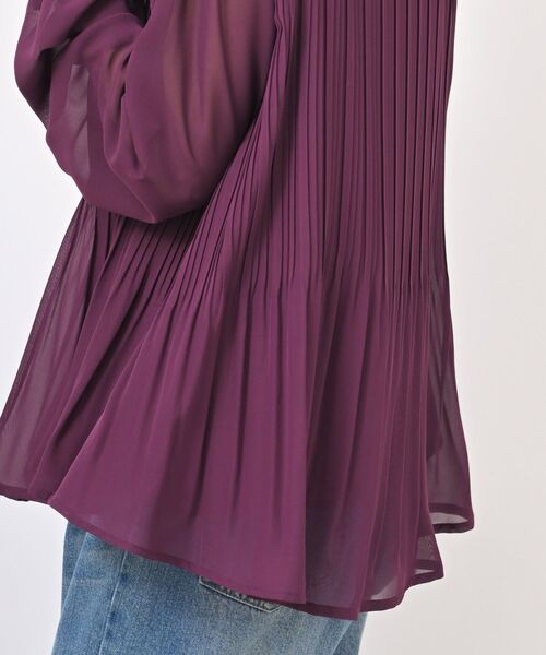 rps(アールピーエス)の「プリーツプチハイネックブラウス(シャツ/ブラウス・レディース・オフホワイト/ブラック/グレイッシュベージュ/パープル/ボルドー/ラベンダー・フリー/M)」の19枚目の写真