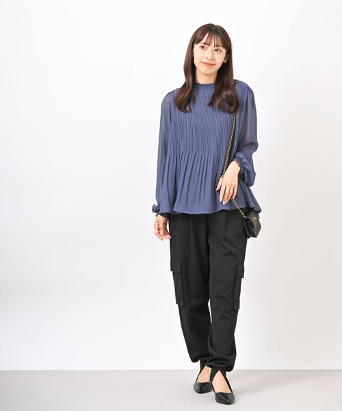 rps(アールピーエス)の「プリーツプチハイネックブラウス(シャツ/ブラウス・レディース・オフホワイト/ブラック/グレイッシュベージュ/パープル/ボルドー/ラベンダー・フリー/M)」の18枚目の写真