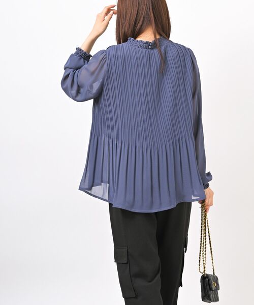 rps(アールピーエス)の「プリーツプチハイネックブラウス(シャツ/ブラウス・レディース・オフホワイト/ブラック/グレイッシュベージュ/パープル/ボルドー/ラベンダー・フリー/M)」の16枚目の写真