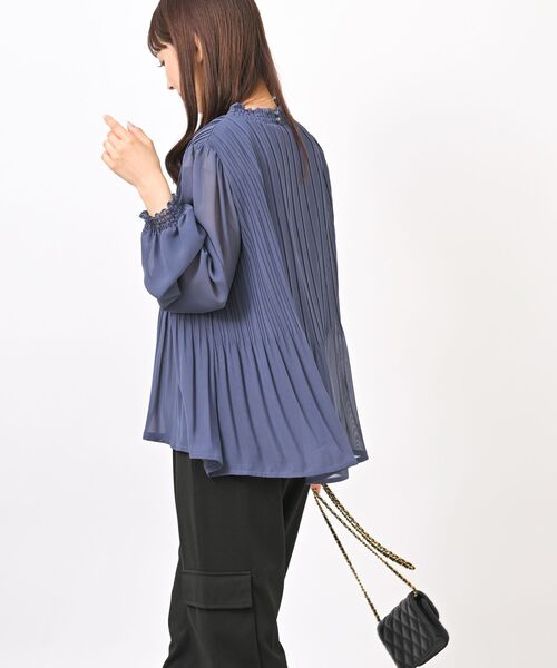 rps(アールピーエス)の「プリーツプチハイネックブラウス(シャツ/ブラウス・レディース・オフホワイト/ブラック/グレイッシュベージュ/パープル/ボルドー/ラベンダー・フリー/M)」の15枚目の写真