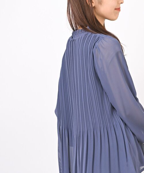 rps(アールピーエス)の「プリーツプチハイネックブラウス(シャツ/ブラウス・レディース・オフホワイト/ブラック/グレイッシュベージュ/パープル/ボルドー/ラベンダー・フリー/M)」の13枚目の写真