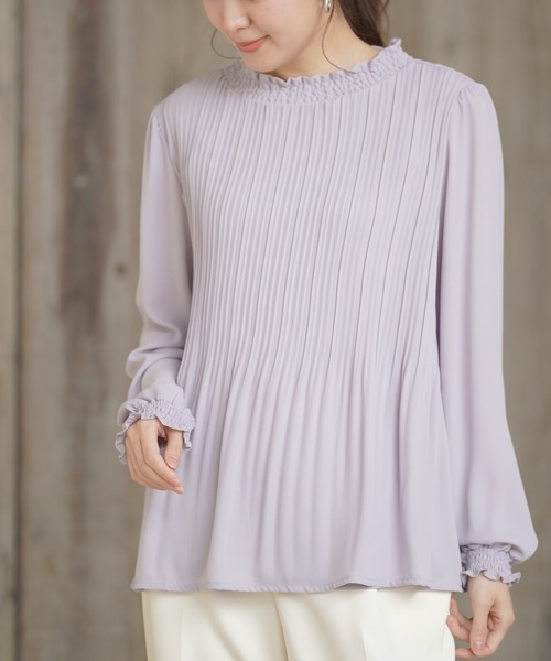 rps(アールピーエス)の「プリーツプチハイネックブラウス(シャツ/ブラウス・レディース・オフホワイト/ブラック/グレイッシュベージュ/パープル/ボルドー/ラベンダー・フリー/M)」の5枚目の写真