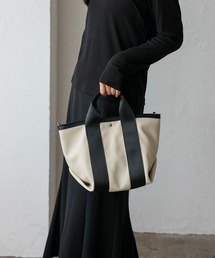 VitaFelice（ヴィータフェリーチェ）の「マチ広2wayテープハンドルトートバッグ(S)（ショルダーバッグ）」