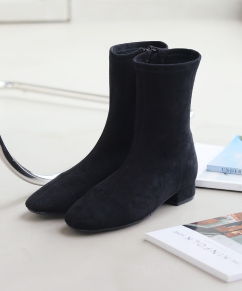 VIVIAN（ヴィヴィアン）の「スクエアトゥローヒールストレッチミドルブーツ（ブーツ・レディース・ダークブラウン/ブラック/グレー系その他7/アイボリー/ホワイト/グレー系その他6/ブラック系その他3/シルバー・S/LL/L/M/SS/XL）」の4枚目の写真