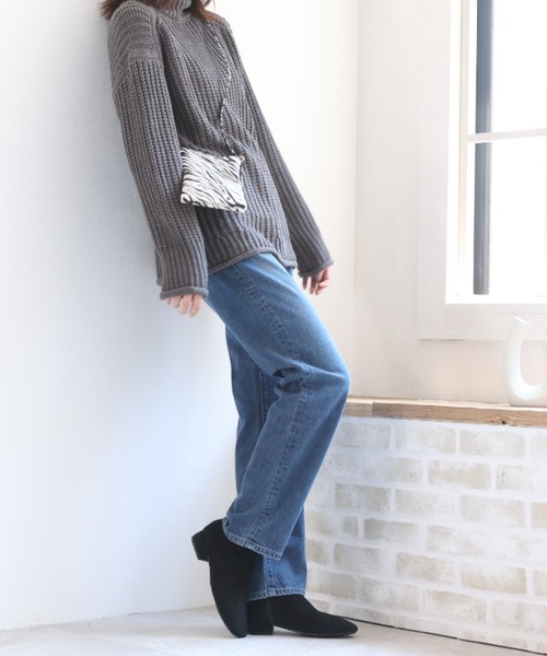 VIVIAN（ヴィヴィアン）の「スクエアトゥローヒールストレッチミドルブーツ（ブーツ・レディース・ダークブラウン/ブラック/グレー系その他7/アイボリー/ホワイト/グレー系その他6/ブラック系その他3/シルバー・S/LL/L/M/SS/XL）」の21枚目の写真