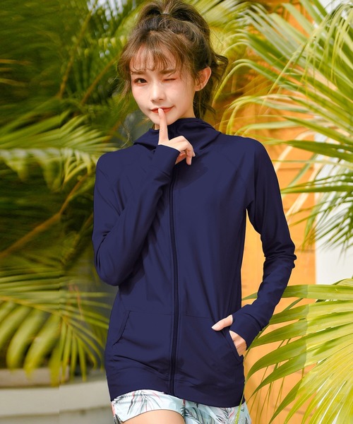 TeddyShop(テディショップ)の「【UVカット率 99.9%以上/UPF50+/水陸両用】レディース フード付き フロントジップ 長袖 ラッシュガード パーカー 体型カバー(パーカー・レディース・ホワイト/ダークグレー/イエロー/パープル/ピンク/ブルー/ライトブルー/グレー/ブラック/ネイビー/コーラルピンク/グレイッシュベージュ/ブラック系その他/ブラック×ホワイト/グリーン/インディゴブルー/ブラウン/ベージュ/カラフル・L/M/S/LL)」の13枚目の写真