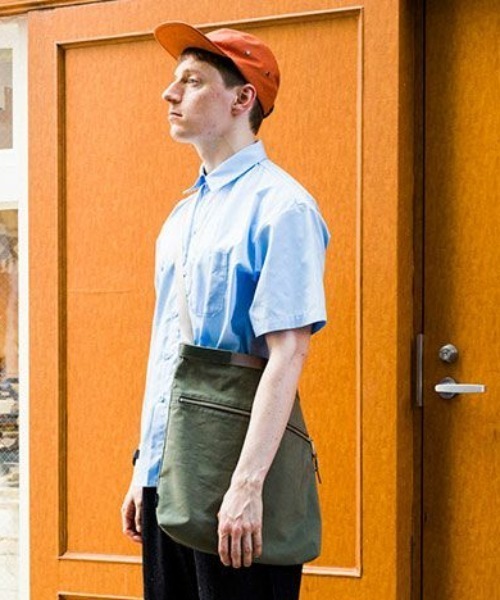 AS2OV（アッソブ）の「AS2OV (アッソブ) SHRINK NYLON SACOCHE L