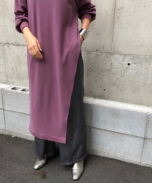 &g'aime(アンジェム)の「【&g'aime】サイドスリットチュニック(Tシャツ/カットソー・レディース・ブラック/パープル/ブラウン/グレー・FREE)」の21枚目の写真