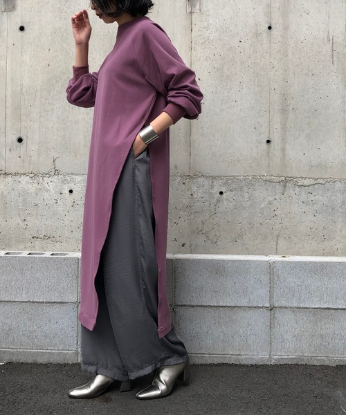 &g'aime(アンジェム)の「【&g'aime】サイドスリットチュニック(Tシャツ/カットソー・レディース・ブラック/パープル/ブラウン/グレー・FREE)」の19枚目の写真