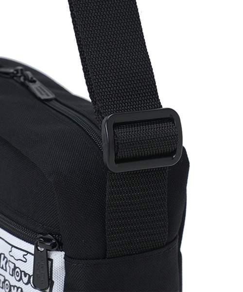 Manhattan Portage（マンハッタンポーテージ）の「Sprinter Bag Canvas Art Print（ショルダーバッグ・メンズ・ブラック・X-SMALL）」の8枚目の写真
