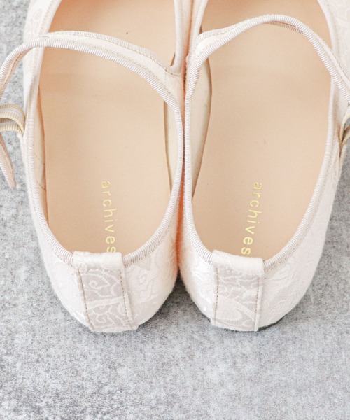 archives（アルシーヴ）の「カンフーシューズ（パンプス・レディース・ホワイト/ブラック/アイボリー・MEDIUM/LARGE）」の8枚目の写真