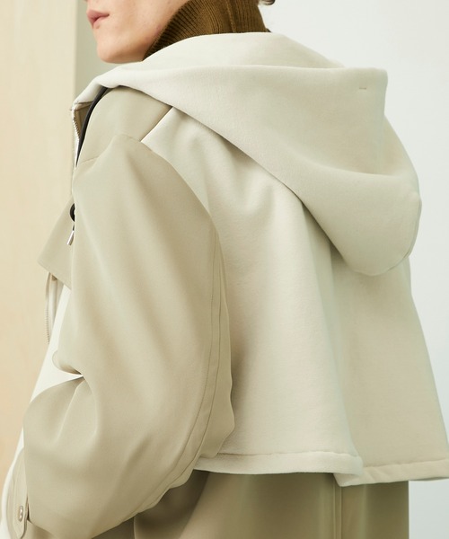 UNITED TOKYO(ユナイテッドトウキョウ)の「ドッキングパーカートレンチコート(トレンチコート・メンズ・ベージュ/ブラック・1/2)」の12枚目の写真