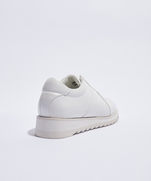 EMMA CLOTHES（エマクローズ）の「シャークソールジャーマントレーナーシューズ/シンセティックレザー EMMA CLOTHES（その他シューズ・メンズ・ホワイト×ライトグレー/ホワイト×ホワイト/ブラック×ブラック・M/L/S）」の5枚目の写真