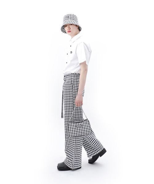 BASIC COTTON（ベーシックコットン）の「『BASIC COTTON/ベーシックコットン』BCN logo stitch half shirt/ロゴステッチハーフシャツ（シャツ/ブラウス・レディース・ホワイト/ブラック・FREE）」の11枚目の写真