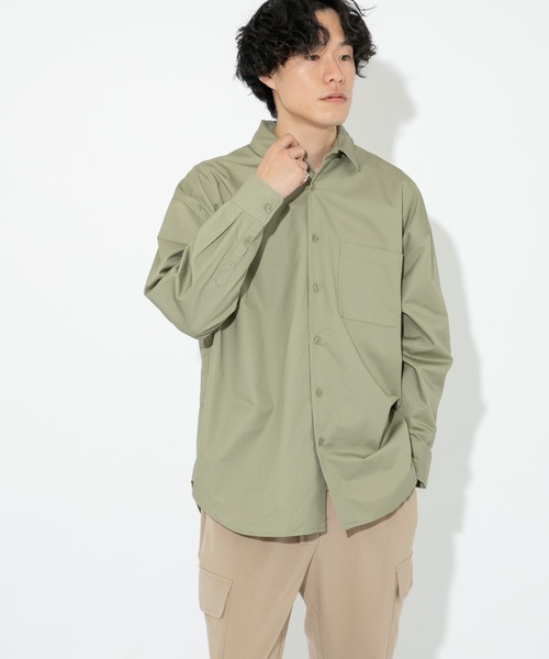 ITEMS URBANRESEARCH（アイテムズ アーバンリサーチ）の「綿ツイル レギュラーカラー ビッグシャツ（シャツ/ブラウス・メンズ・ブラック/ベージュ/カーキ・LARGE/MEDIUM）」の19枚目の写真