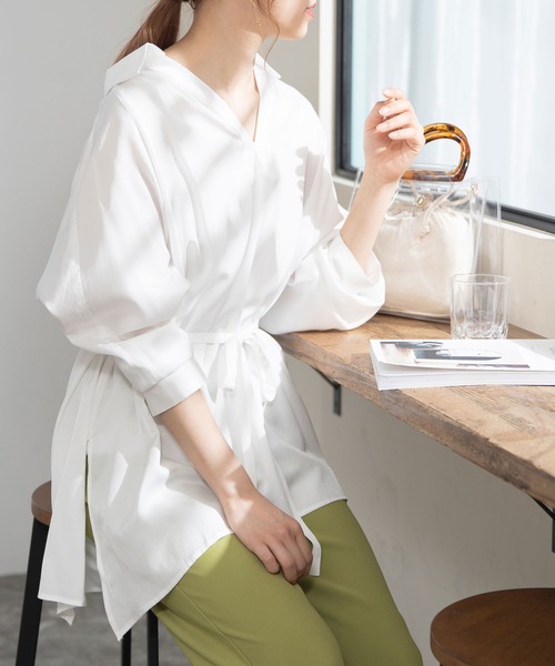 Newlyme（ニューリーミー）の「オーバーサイズスキッパーシャツ（シャツ/ブラウス・レディース・ブラック/ベージュ/オフホワイト/ブルー・MEDIUM）」の12枚目の写真