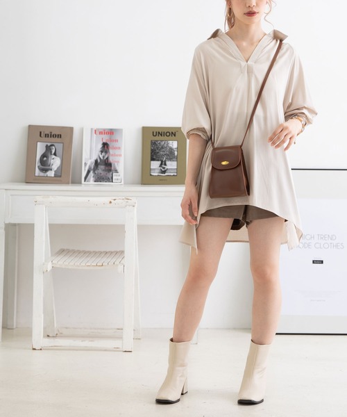 Newlyme（ニューリーミー）の「オーバーサイズスキッパーシャツ（シャツ/ブラウス・レディース・ブラック/ベージュ/オフホワイト/ブルー・MEDIUM）」の16枚目の写真