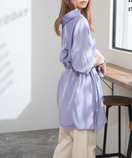 Newlyme（ニューリーミー）の「オーバーサイズスキッパーシャツ（シャツ/ブラウス・レディース・ブラック/ベージュ/オフホワイト/ブルー・MEDIUM）」の10枚目の写真