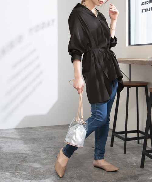 Newlyme（ニューリーミー）の「オーバーサイズスキッパーシャツ（シャツ/ブラウス・レディース・ブラック/ベージュ/オフホワイト/ブルー・MEDIUM）」の5枚目の写真