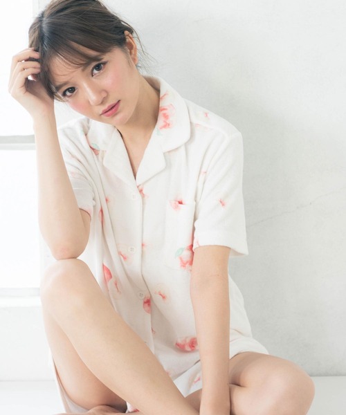 fran de lingerie（フランデランジェリー）の「set-up半袖パジャマシャツ・ショートパンツ上下セット（ルームウェア/パジャマ・レディース・ホワイト/ライトグレー/ネイビー/ピンク/イエロー/アイボリー/ダークグレー/クリーム/シルバーグレー/ダークブルー/ピンク系その他/ラベンダー/ライトピンク・M-L）」の2枚目の写真