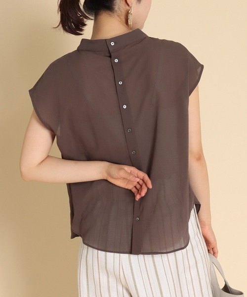 Jines（ジネス）の「コットン混シフォンレース バックボタン半袖 