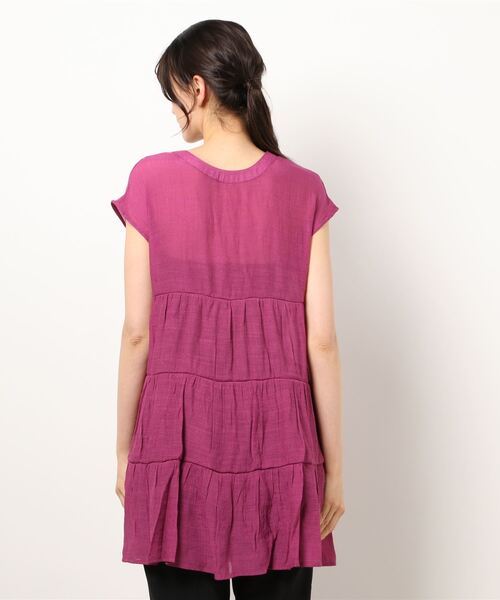 INTERPLANET(インタープラネット)の「RTスラブパール釦ティアードブラウス(シャツ/ブラウス・レディース・イエロー/ピンク/ブラック・FREE)」の5枚目の写真