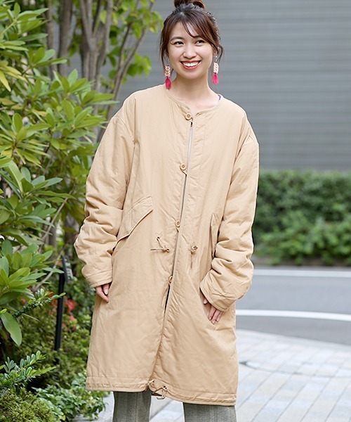 チチカカ（チチカカ）の「リバーシブルミリタリーコート（ノーカラーコート・メンズ・ベージュ/カーキ・MEDIUM/LARGE）」の5枚目の写真