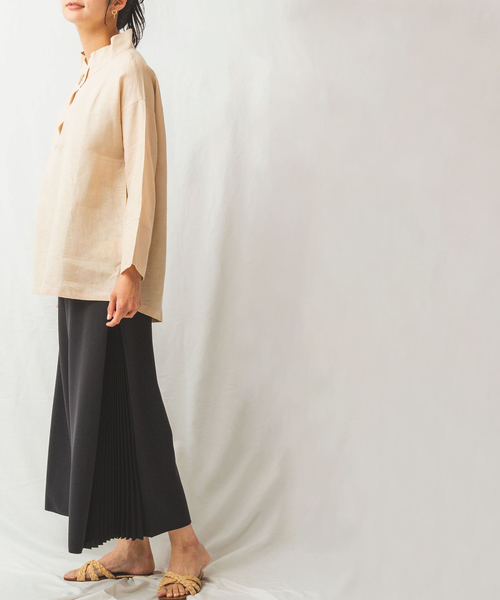 NARACAMICIE(ナラカミーチェ)の「麻スタンドカラープルオーバーブラウス(シャツ/ブラウス・レディース・ホワイト/ベージュ/パープル・X-LARGE/XX-LARGE/SMALL/MEDIUM/LARGE)」の17枚目の写真